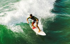 易胜博体育-改写为：亚洲联赛再次燃烧激情